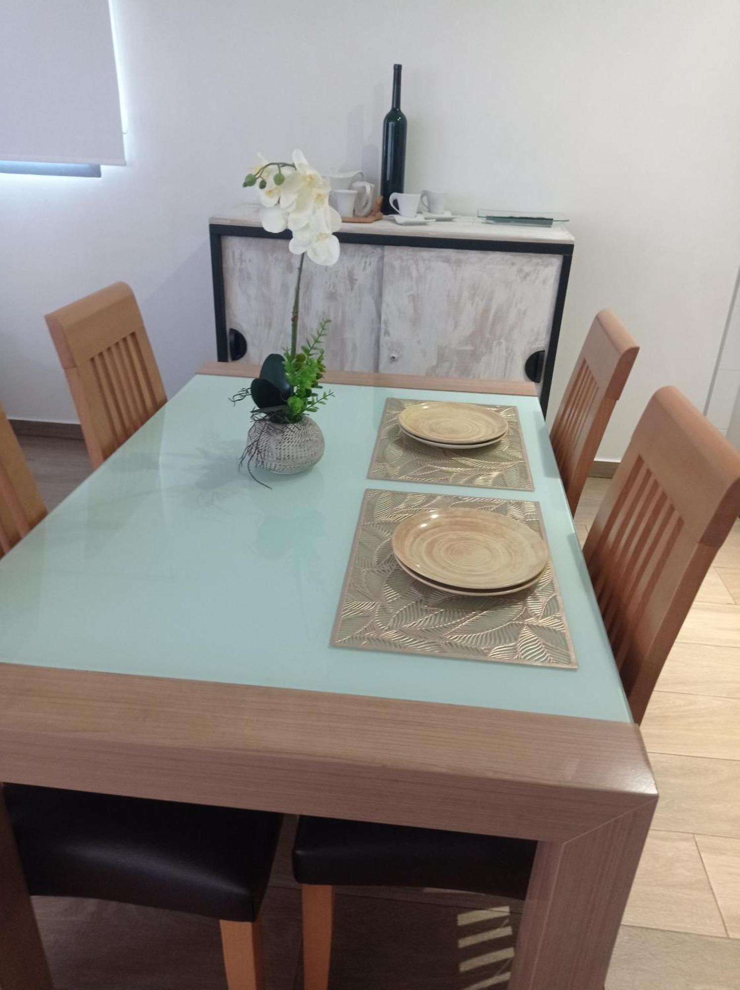 Loft para 2 personas con cocina americana con gran luminosidad, TV 42, cama de matrimonio con colchón de buena calidad, dos sofás grandes y comodos , con baño con plato de ducha,chimenea interior y 2terrazas de unos 50 metros y barbacoa exterior,pre Herencia Exterior foto